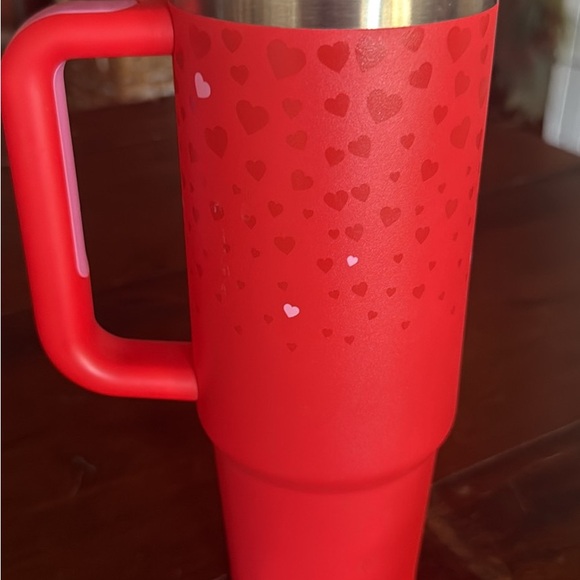 Stanley Red Heart Design Mug - Picture 2 of 4